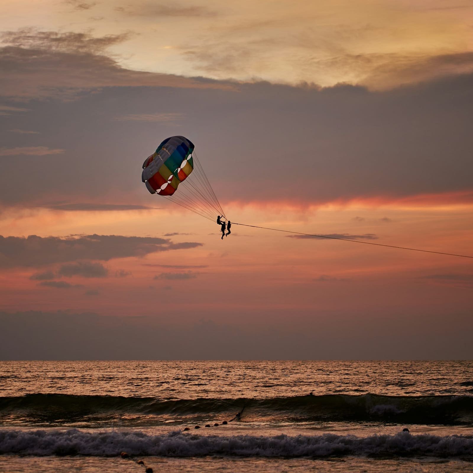 Parasailing — photo 5 of 6