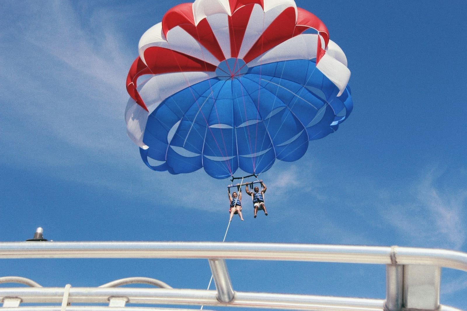Parasailing — photo 6 of 6